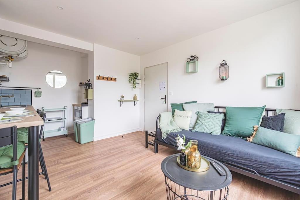 La Riviere, Appartement 3 Personnes Isles-sur-Suippe Exterior foto